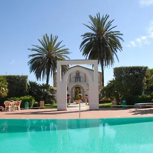 Palocla Hotel
